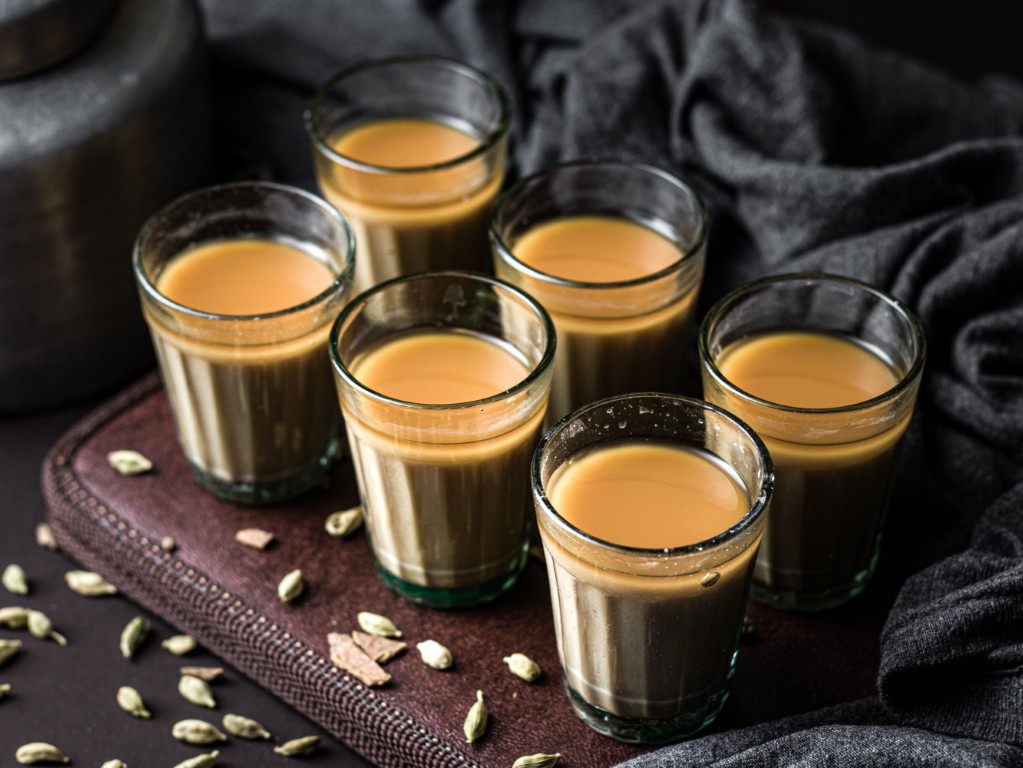 indian-chai-in-glass-cups-with-metal-kettle-and-ot-2026-01-07-07-37-26-utc